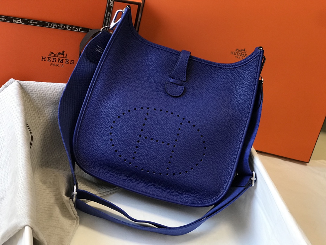 Hermes Evelyne III 29 PM Shoulder Bag In Deep Blue Clemence Leather